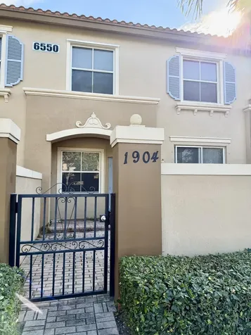 6550 Morgan Hill Trail West Palm Beach FL 33411