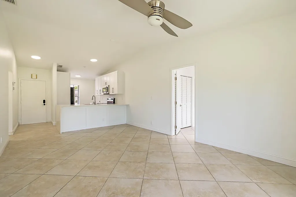 5241 Breadfruit Circle Delray Beach FL 33484
