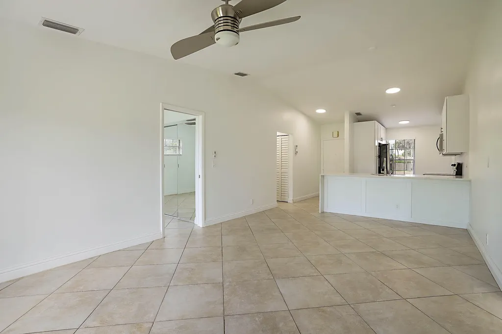 5241 Breadfruit Circle Delray Beach FL 33484