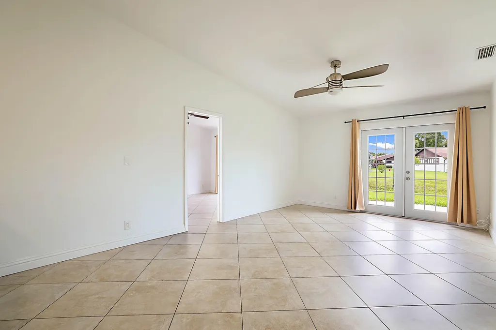5241 Breadfruit Circle Delray Beach FL 33484