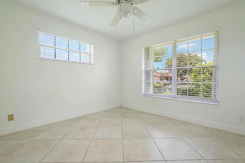 5241 Breadfruit Circle Delray Beach FL 33484