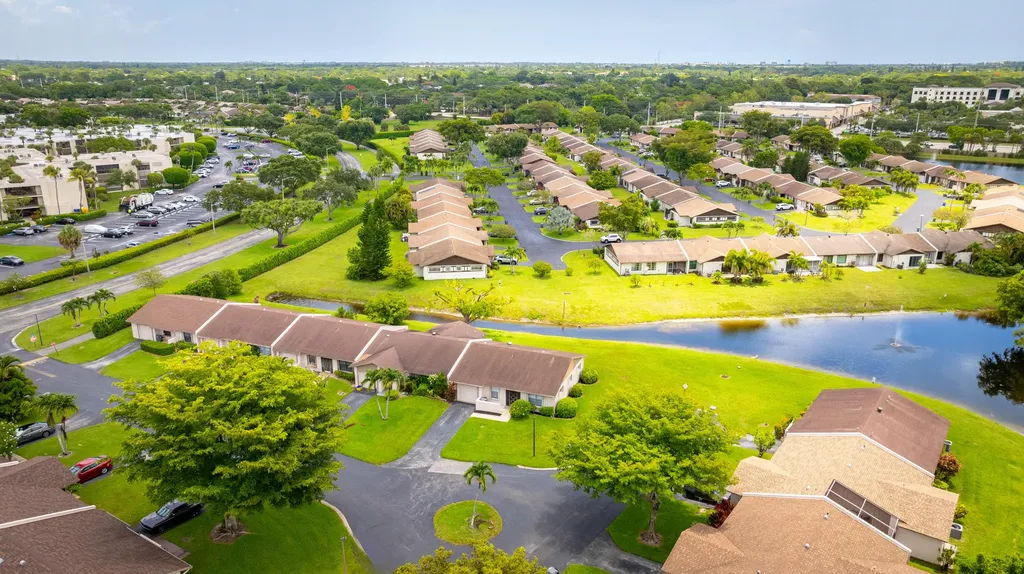 5241 Breadfruit Circle Delray Beach FL 33484