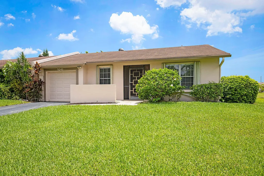 5241 Breadfruit Circle Delray Beach FL 33484