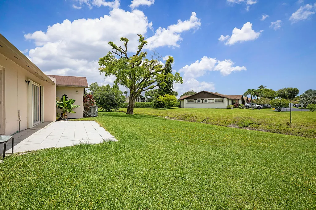 5241 Breadfruit Circle Delray Beach FL 33484