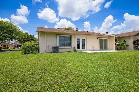 5241 Breadfruit Circle Delray Beach FL 33484