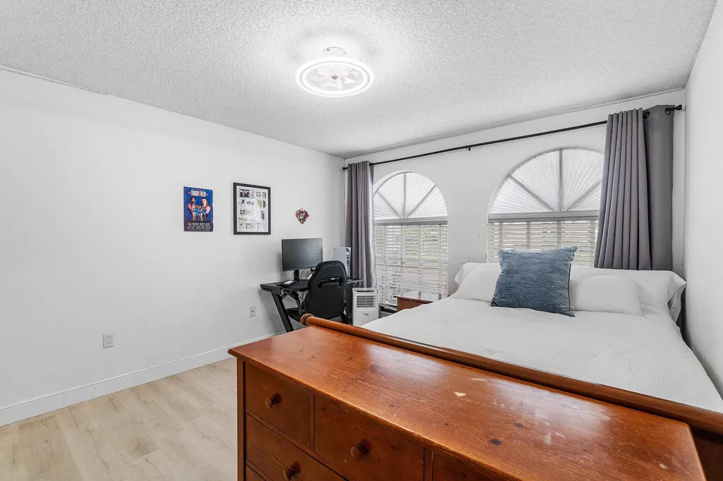 5106 Windsor Parke Drive Boca Raton FL 33496