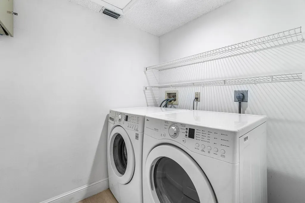 5106 Windsor Parke Drive Boca Raton FL 33496