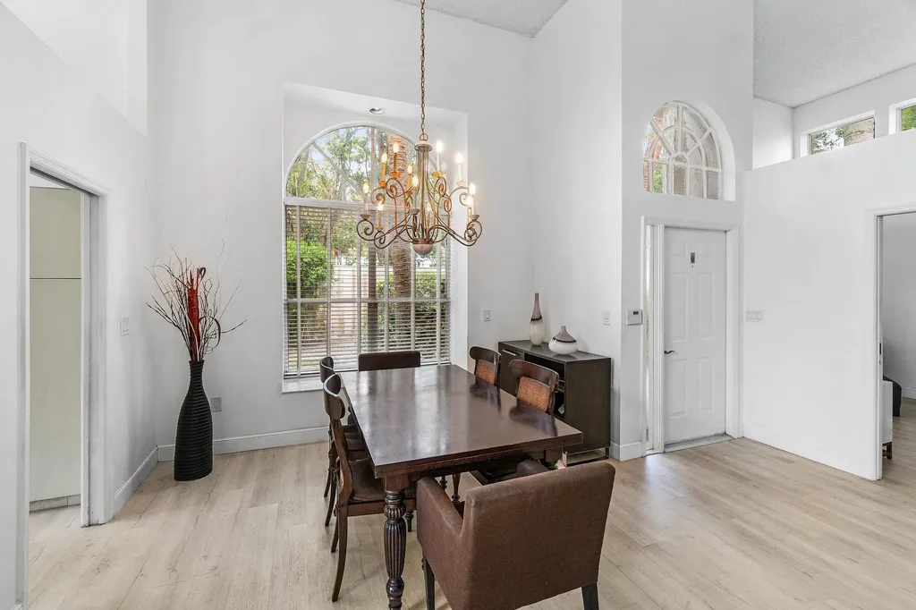 5106 Windsor Parke Drive Boca Raton FL 33496