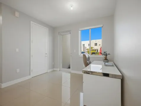 6642 NW 103rd Parkway Doral FL 33178