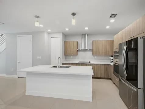 6642 NW 103rd Parkway Doral FL 33178
