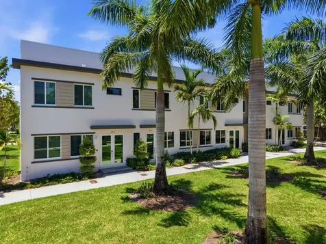 6642 NW 103rd Parkway Doral FL 33178
