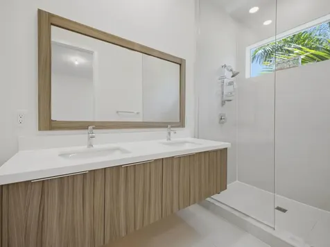 6642 NW 103rd Parkway Doral FL 33178
