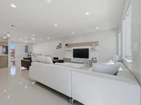 6642 NW 103rd Parkway Doral FL 33178