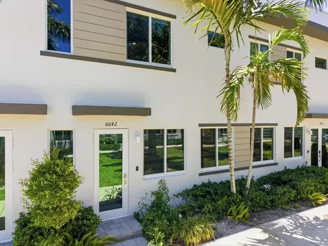 6642 NW 103rd Parkway Doral FL 33178