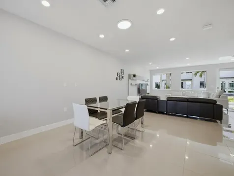6642 NW 103rd Parkway Doral FL 33178