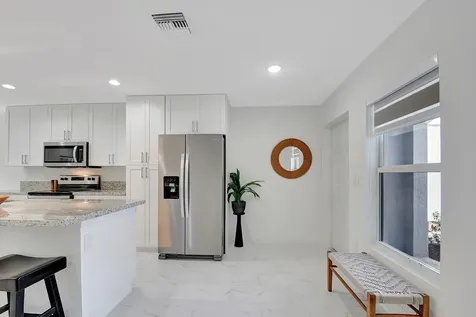 3868 Patio Court Palm Springs FL 33461