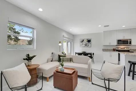 3868 Patio Court Palm Springs FL 33461