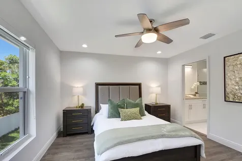3868 Patio Court Palm Springs FL 33461