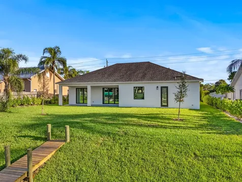 632 SE Seahouse Drive Port St Lucie FL 34983