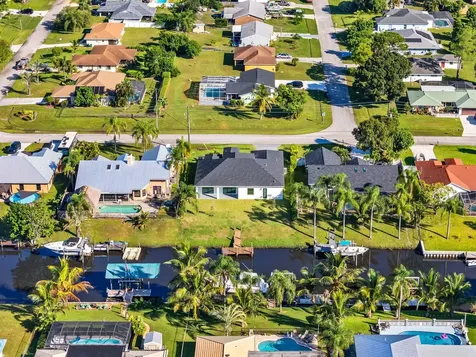 632 SE Seahouse Drive Port St Lucie FL 34983