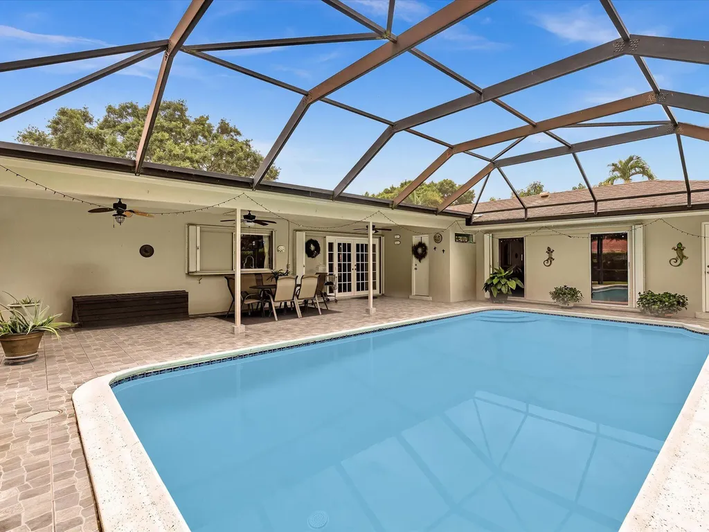 7381 SW 9th Street Plantation FL 33317