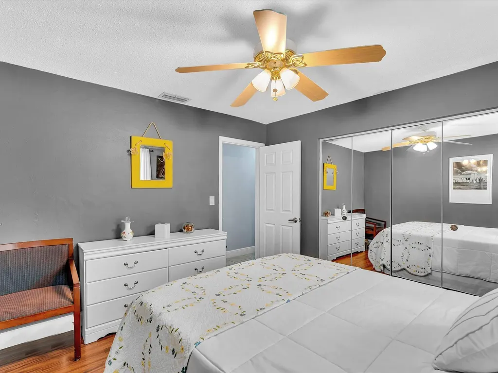 7381 SW 9th Street Plantation FL 33317