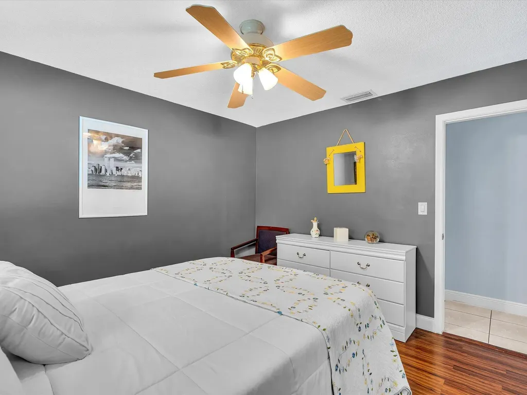 7381 SW 9th Street Plantation FL 33317
