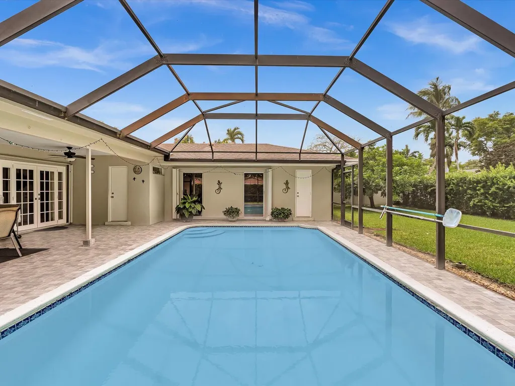 7381 SW 9th Street Plantation FL 33317