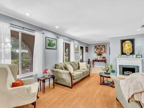 7381 SW 9th Street Plantation FL 33317