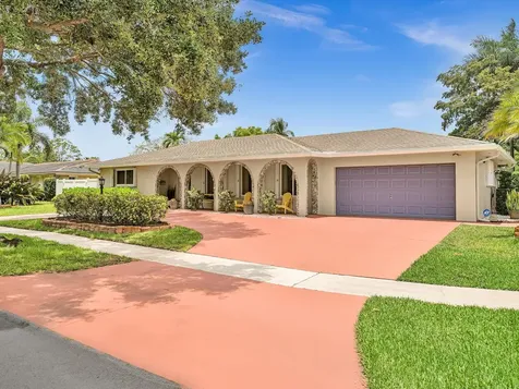 7381 SW 9th Street Plantation FL 33317