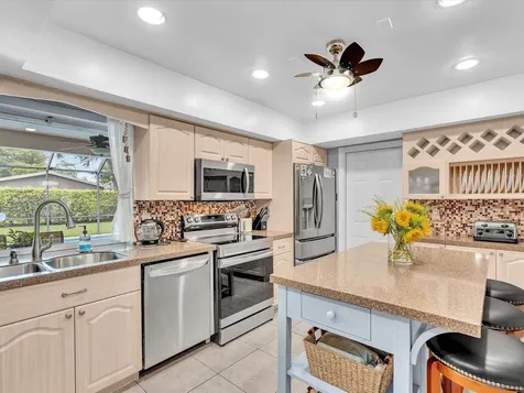 7381 SW 9th Street Plantation FL 33317