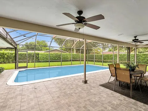 7381 SW 9th Street Plantation FL 33317