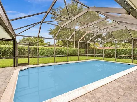 7381 SW 9th Street Plantation FL 33317