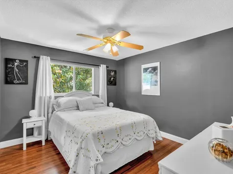 7381 SW 9th Street Plantation FL 33317