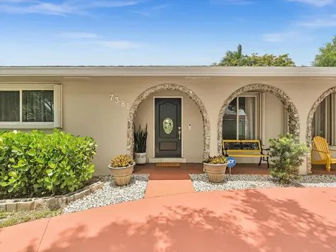 7381 SW 9th Street Plantation FL 33317