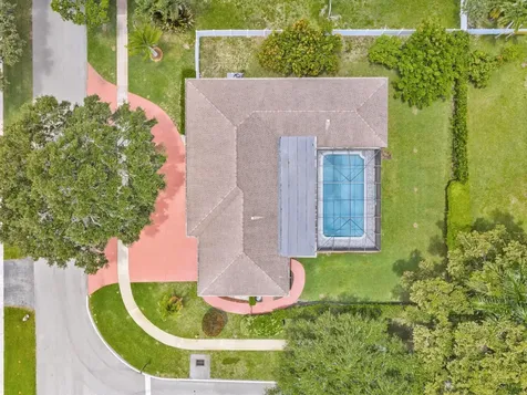 7381 SW 9th Street Plantation FL 33317