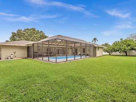 7381 SW 9th Street Plantation FL 33317
