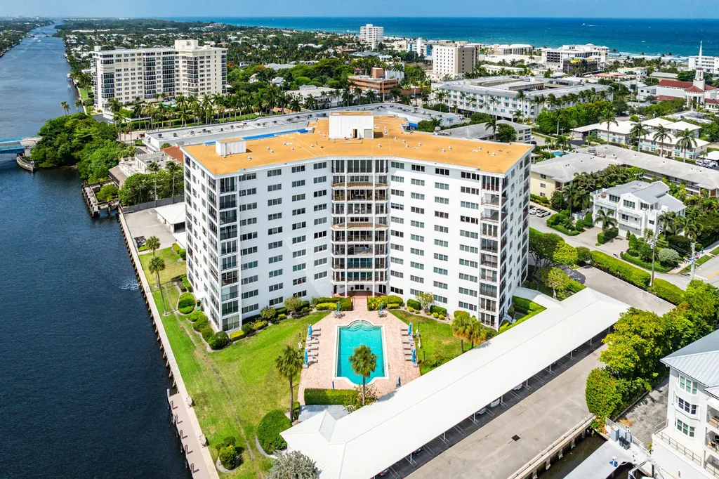86 Macfarlane Drive Delray Beach FL 33483