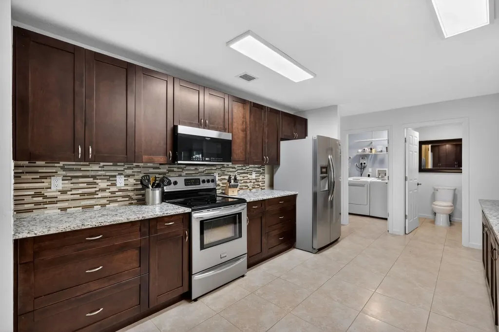 17391 Alexander Run Jupiter FL 33478