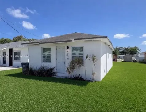 4036 SW 24th Street West Park FL 33023