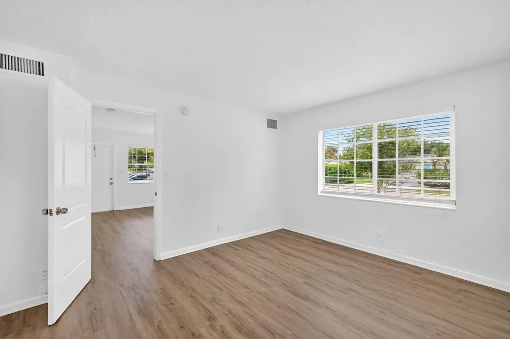 1671 NE 33rd Street Pompano Beach FL 33064