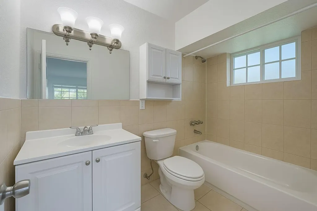 1671 NE 33rd Street Pompano Beach FL 33064