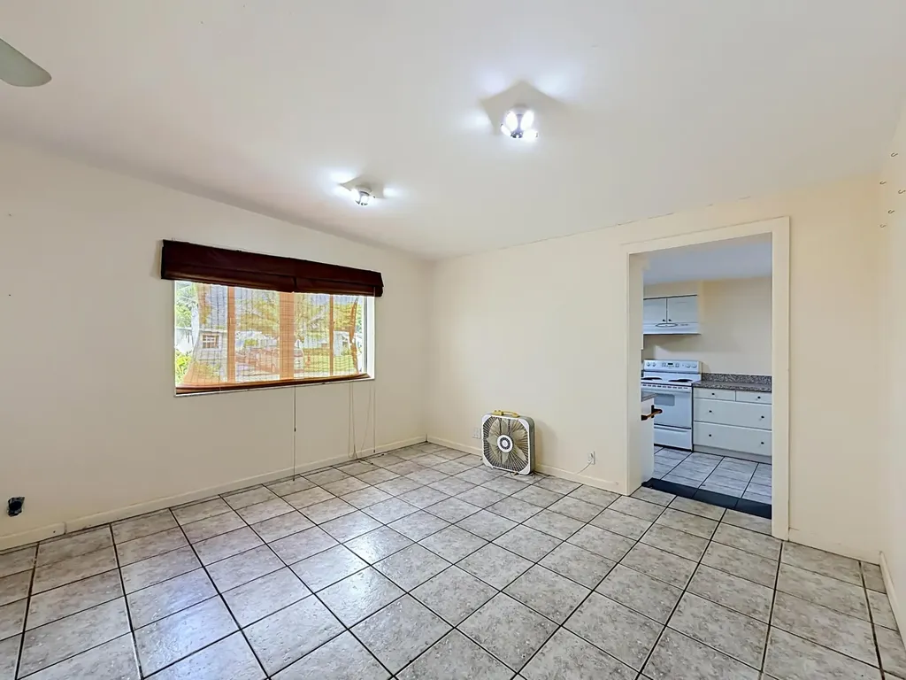 2066 Tarragon Road West Palm Beach FL 33415