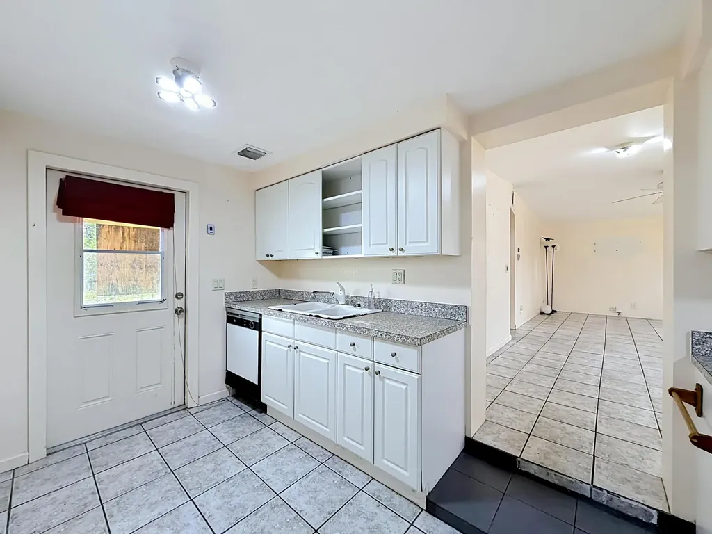2066 Tarragon Road West Palm Beach FL 33415