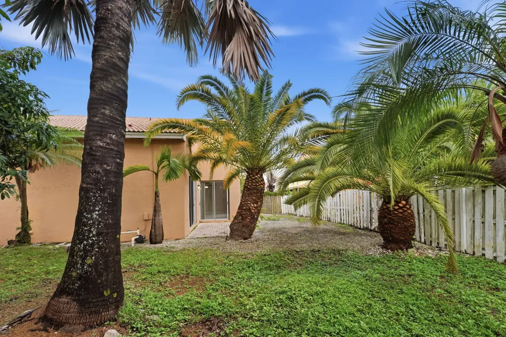 5041 SW 152nd Avenue Miramar FL 33027