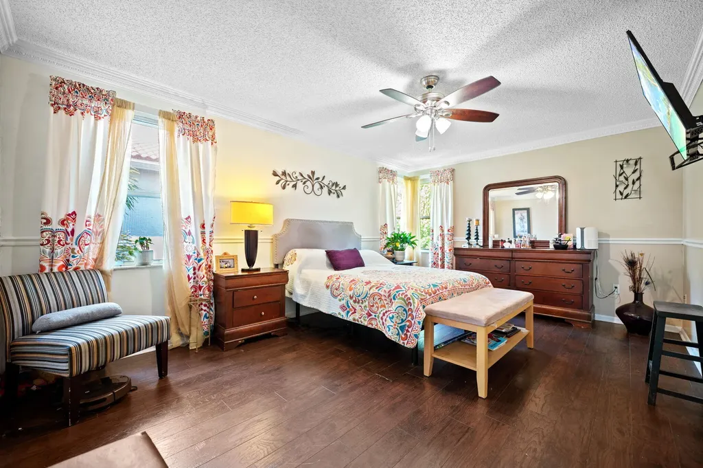 483 NW 87th Terrace Coral Springs FL 33071
