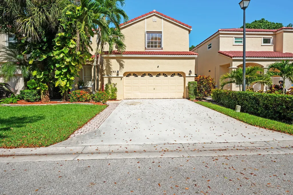 483 NW 87th Terrace Coral Springs FL 33071