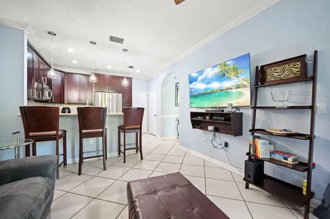 483 NW 87th Terrace Coral Springs FL 33071