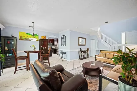 483 NW 87th Terrace Coral Springs FL 33071