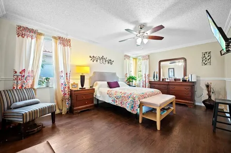 483 NW 87th Terrace Coral Springs FL 33071